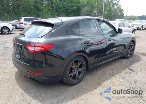 2018 Maserati Levante из США, поврежденный, VIN ZN661XUA6JX303617